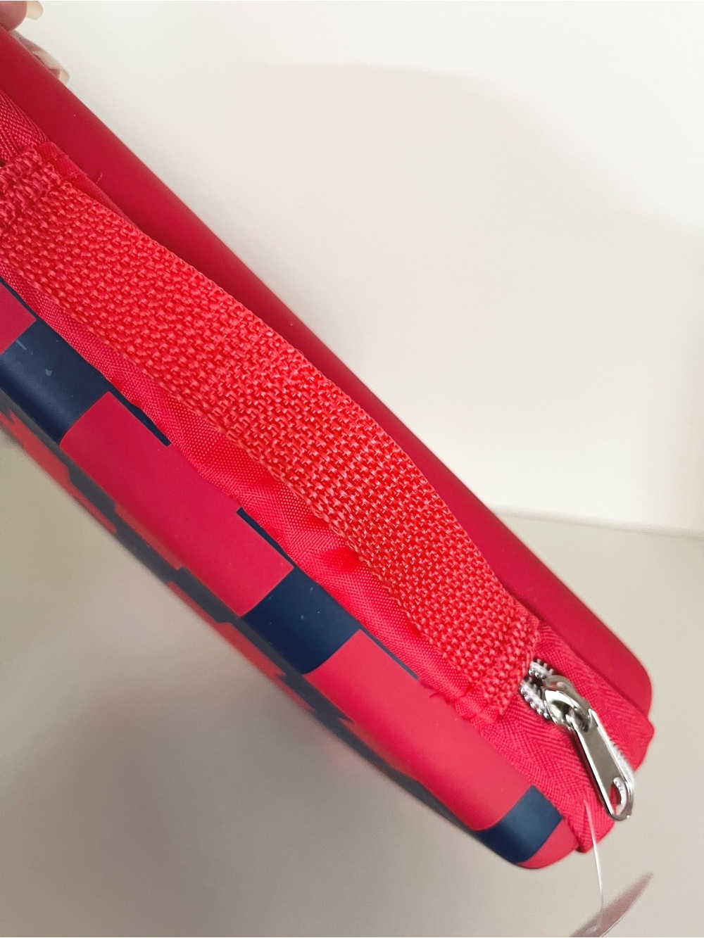First aid train case - Picture 12 of 16